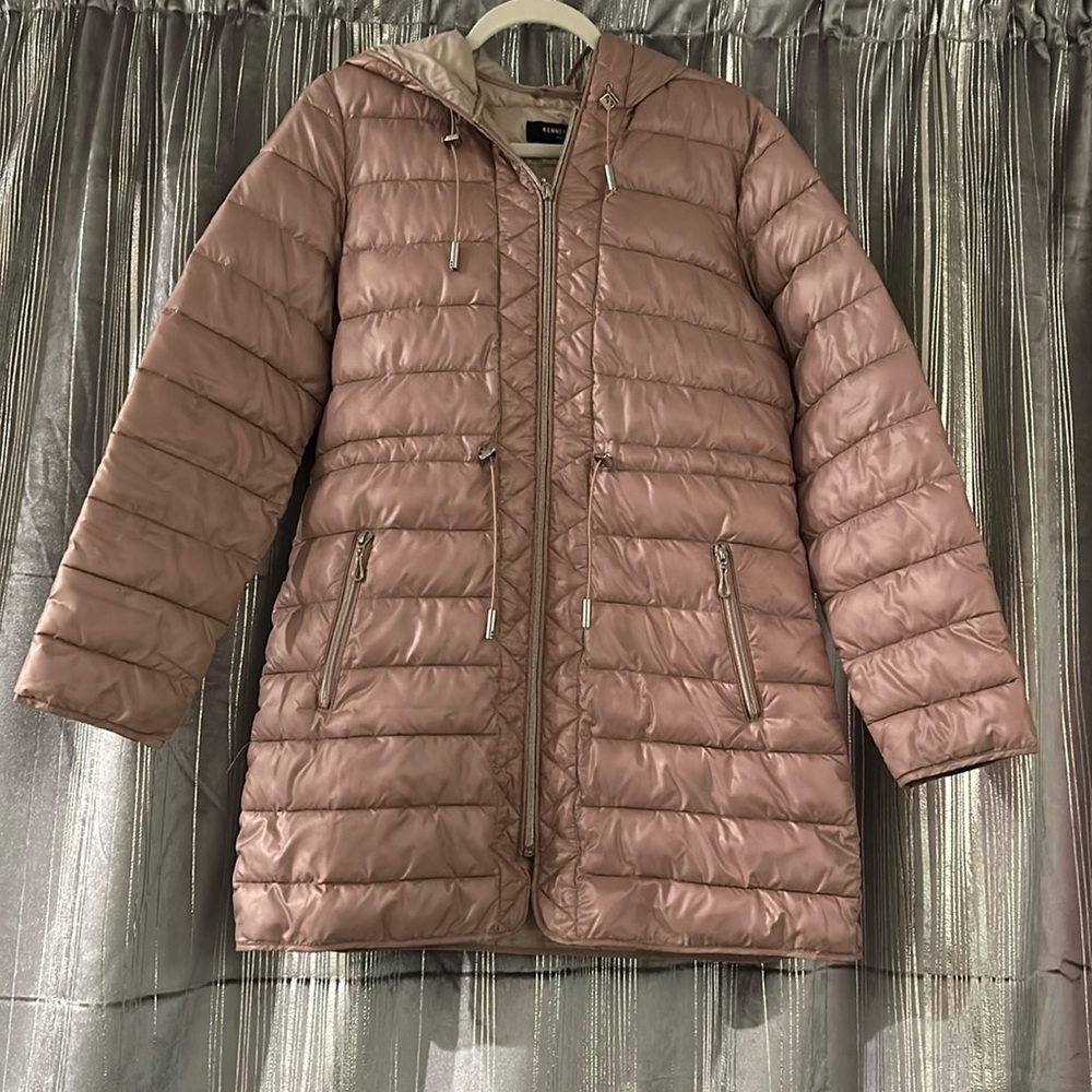 Kenneth Cole Women Puffer Jacket Mid length.Size M
